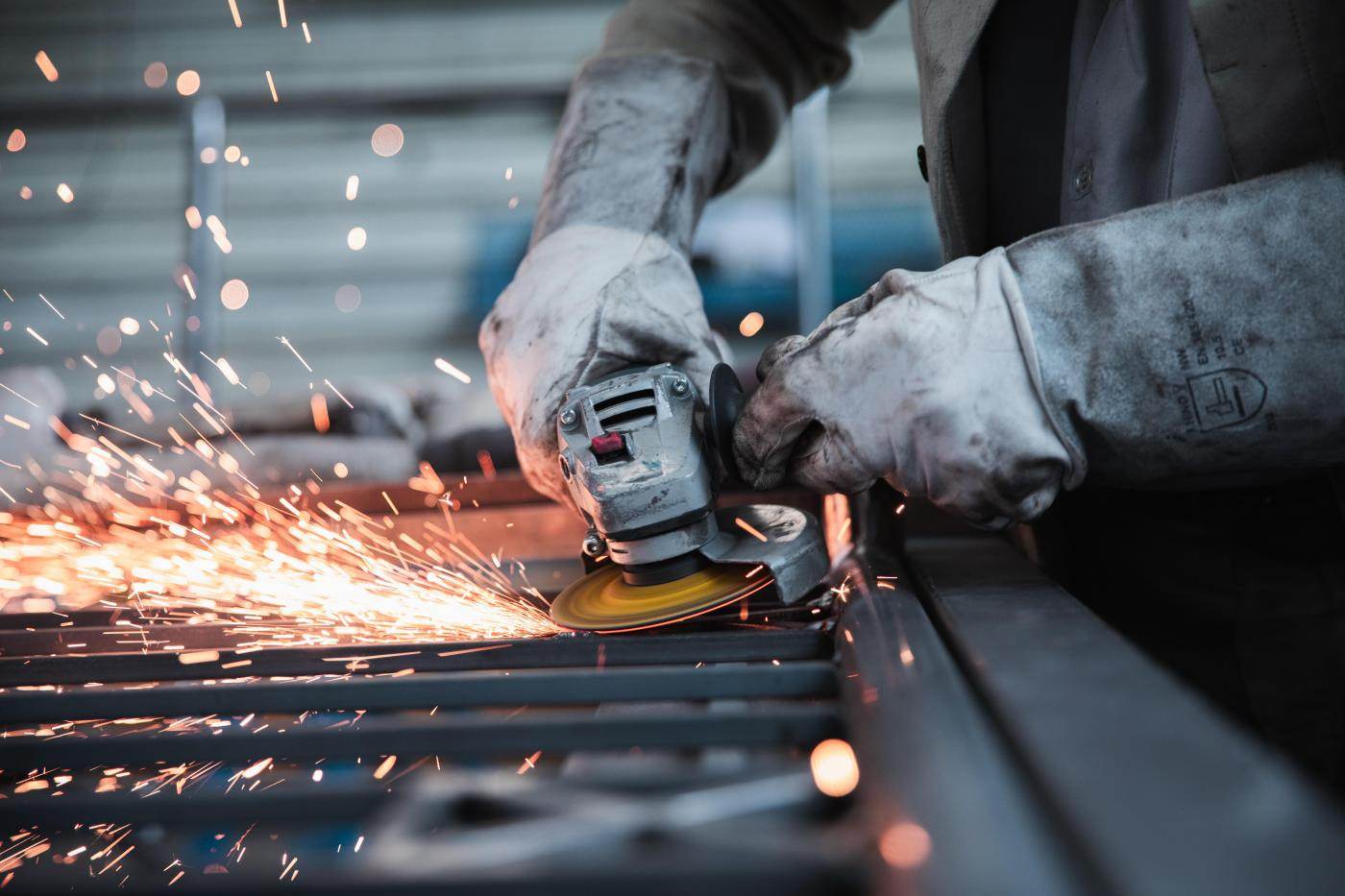 Don Pedro mizează pe automatizare şi personal non-UE pentru a depăşi criza de forţă de muncă din industrie